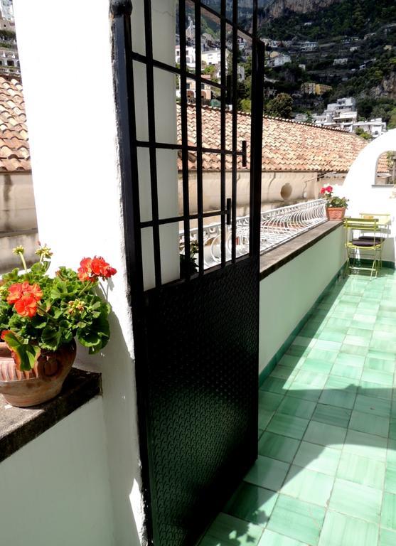 La Tavolozza Residence Позитано Екстериор снимка
